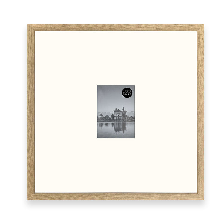 18x18" for 6x4" Wooden Oak Effect Photo Frame | Hartland Collection