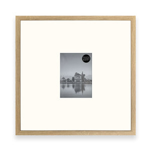 18x18" for 7x5" Wooden Oak Effect Photo Frame | Hartland Collection