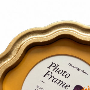 4x4" Gold Wavy Photo Frame | Circle