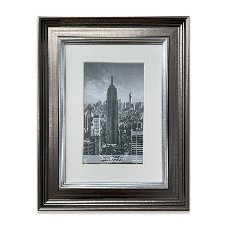 Everyday 7x5 Photo Frame With Mount | Geneva Gunmetal
