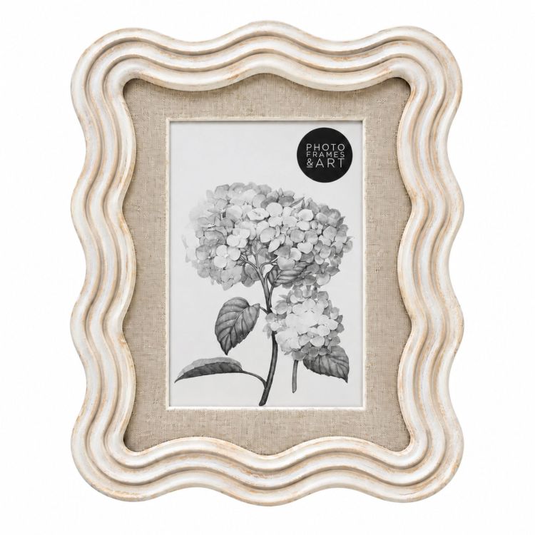 Cream Wavy Wooden Photo Frame with Linen Mount  | 6x4" print