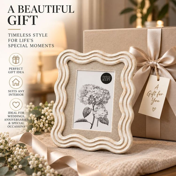 Cream Wavy Wooden Photo Frame with Linen Mount  | 6x4" print