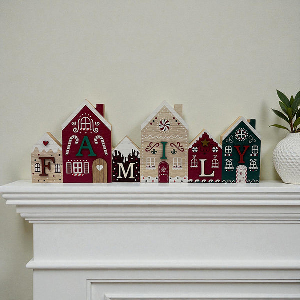 Christmas Family Sign | Wooden Gingerbread Houses