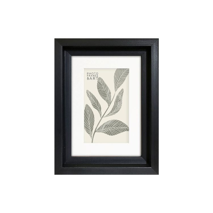 Everyday 7x5 Photo Frame With Mount | Hoxton Black