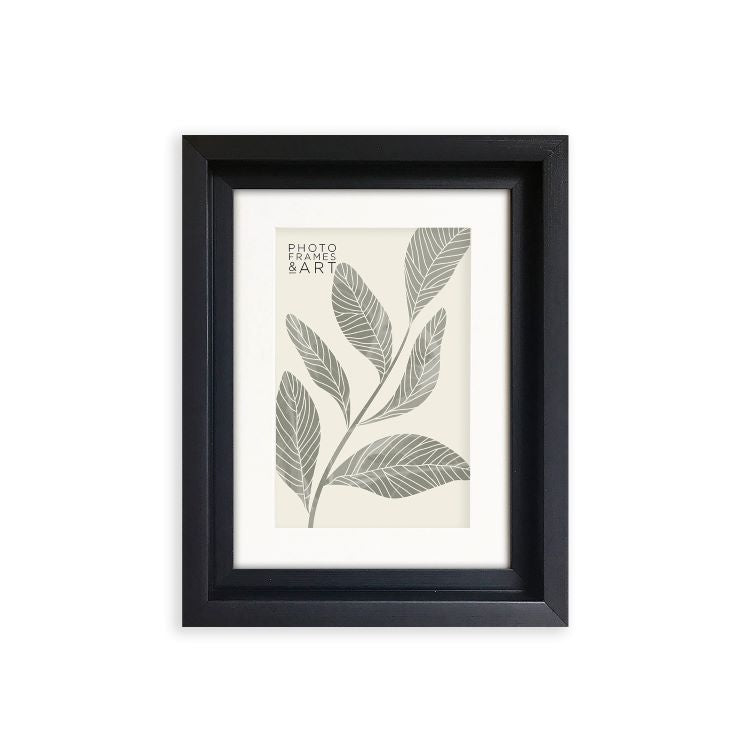 Everyday 8x6 Photo Frame With Mount | Hoxton Black