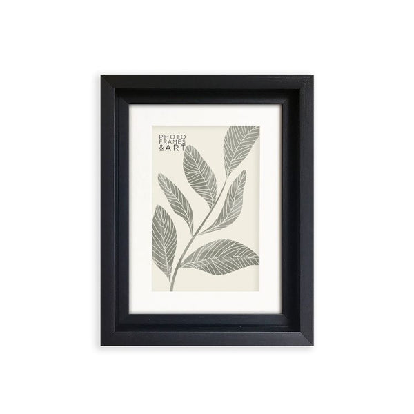 Everyday 8x6 Photo Frame With Mount | Hoxton Black