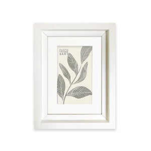 Everyday 7x5 Photo Frame With Mount | Hoxton White