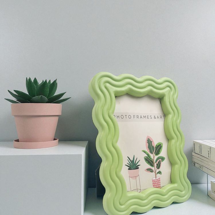 Wiggly Green Frame | 6x4"